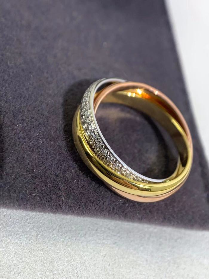 Three in 1 V gold ring