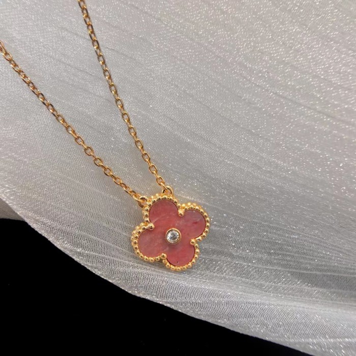 Diamond Four Leaf Grass Necklace