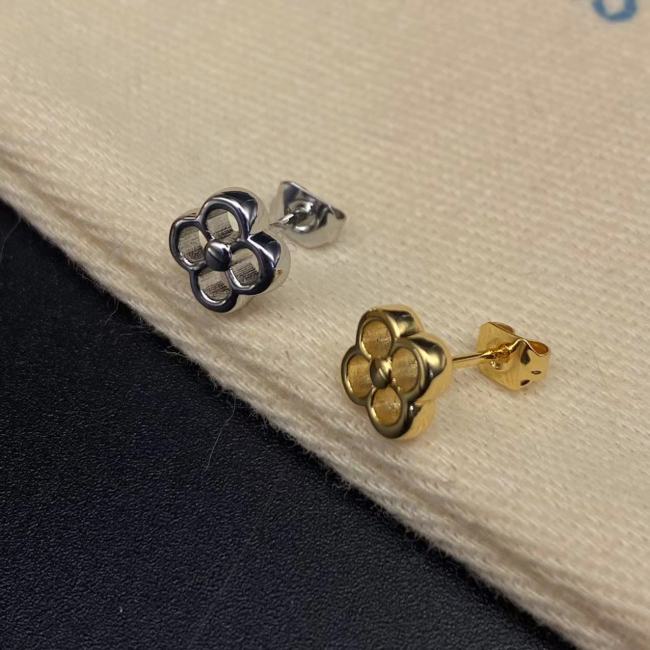 Small Clover Earrings