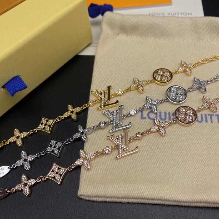 Diamond logo bracelet