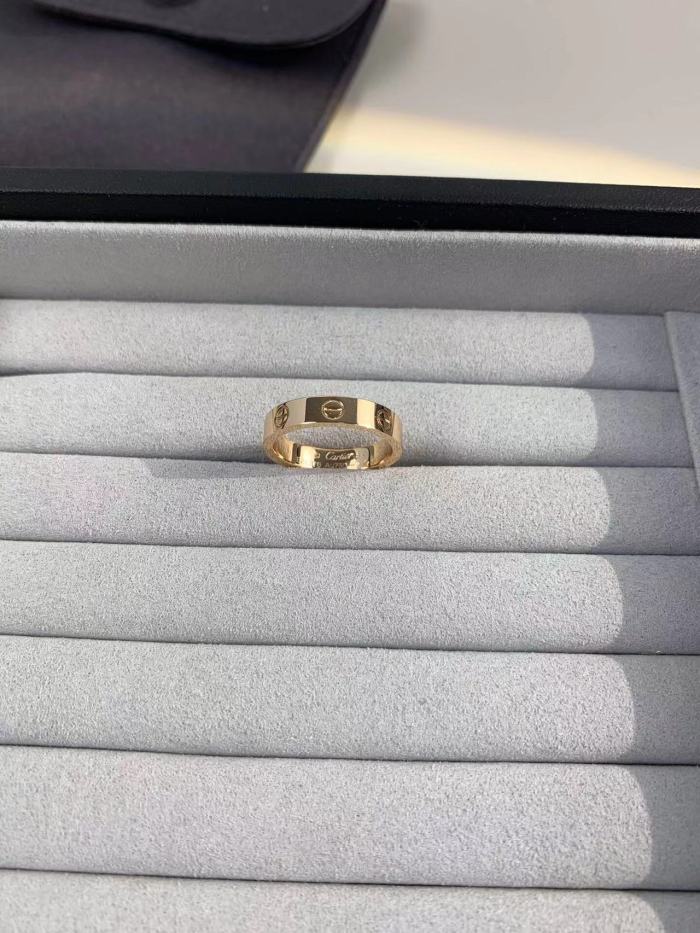4mm smooth tricolor V gold ring