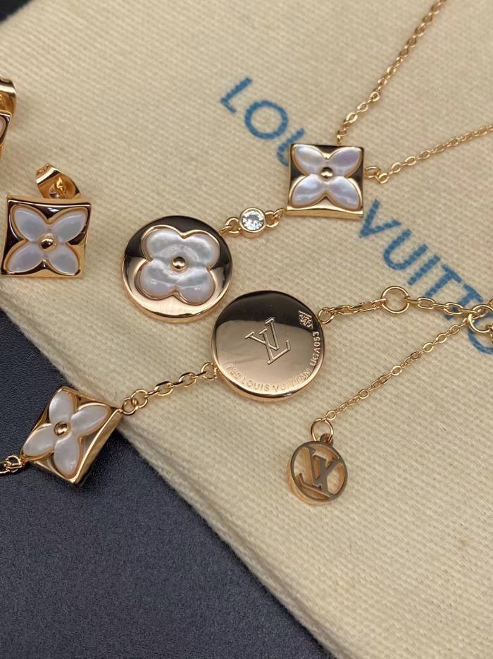 Logo set earring bracelet necklace