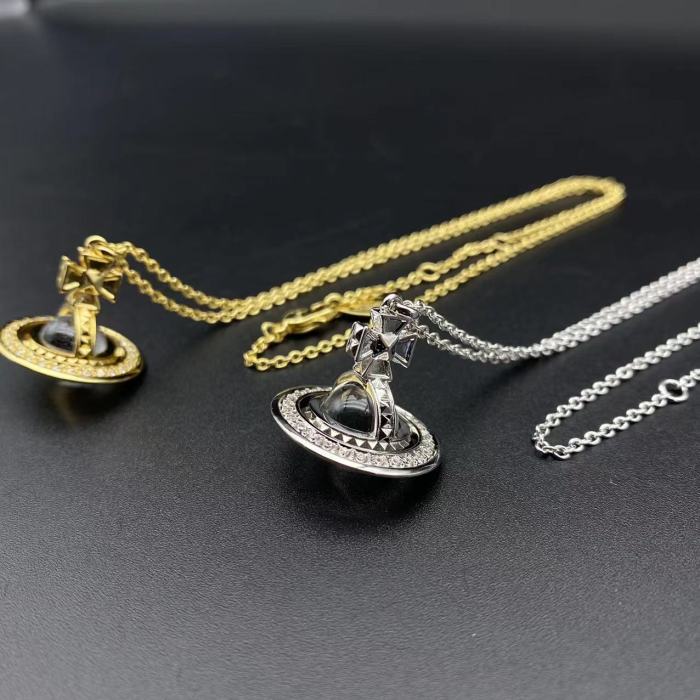 Medium Flying Necklace