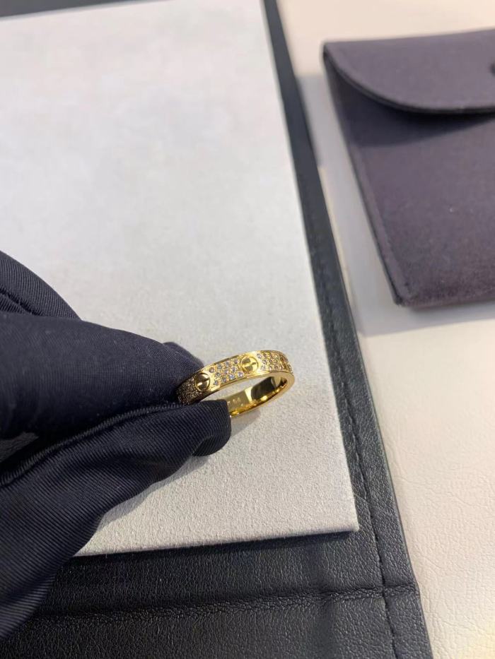 4mm Tri Color V gold three row full diamond ring