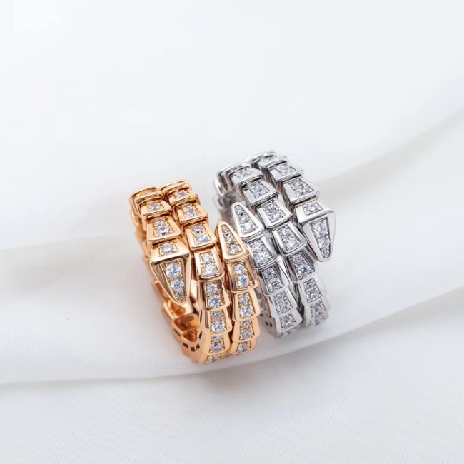 Three layer serpentine ring