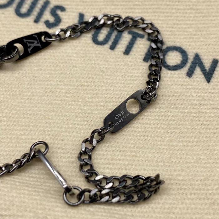 Black Old Flower Leather Pendant Necklace