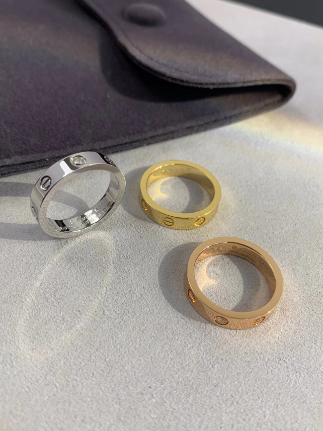 4mm smooth tricolor V gold diamond ring