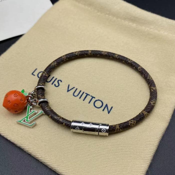 Leather Pendant Bracelet