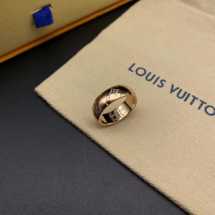 Embossed old flower logo ring