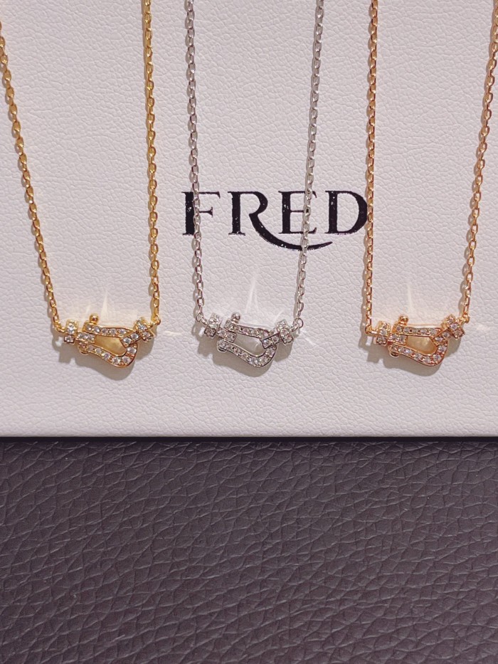 Mini diamond necklace