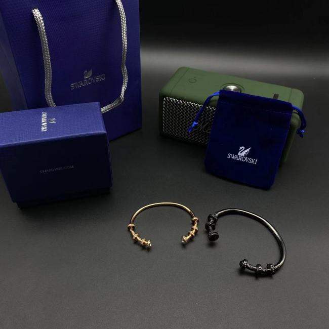 施华洛世奇双色半开口手镯