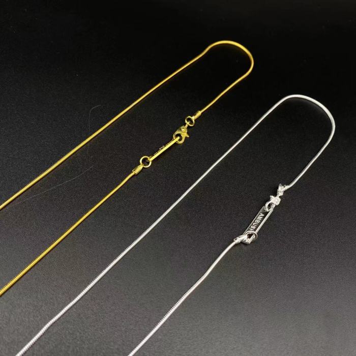 Pure 925 Silver Whale Pendant Embossed Necklace