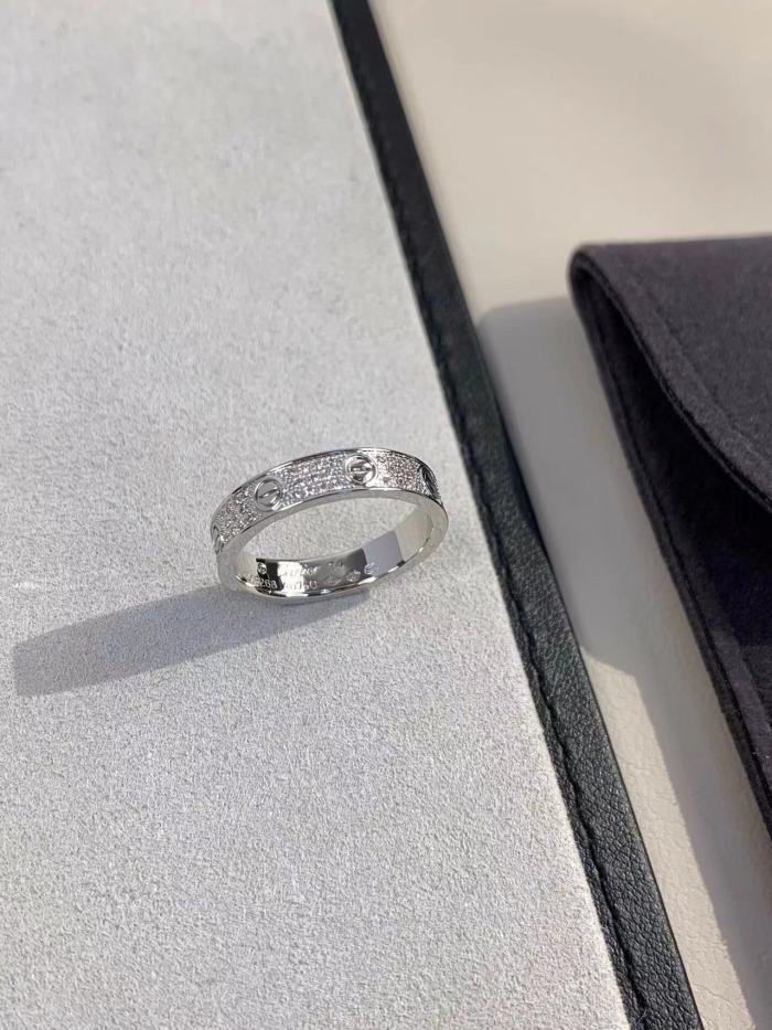 4mm Tri Color V gold three row full diamond ring