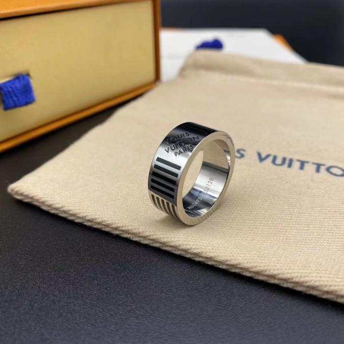 Striped embossed ring