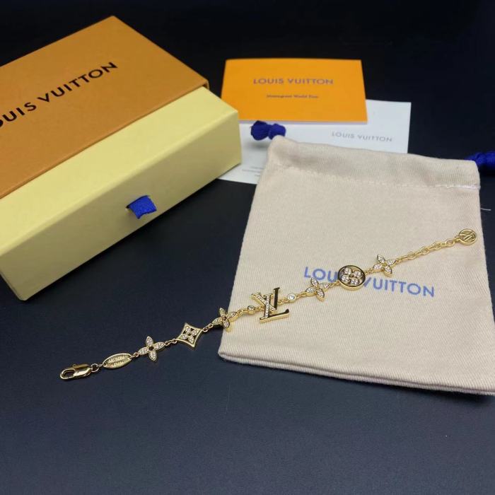 Diamond logo bracelet