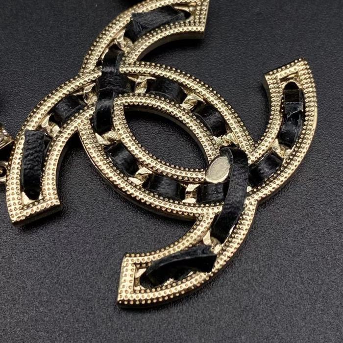 Logo Pendant Pearl Necklace