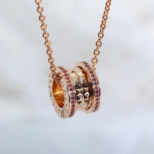 Tricolor diamond necklace