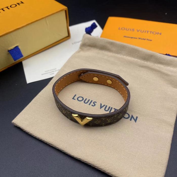 Leather Bracelet metal letter button Bracelet