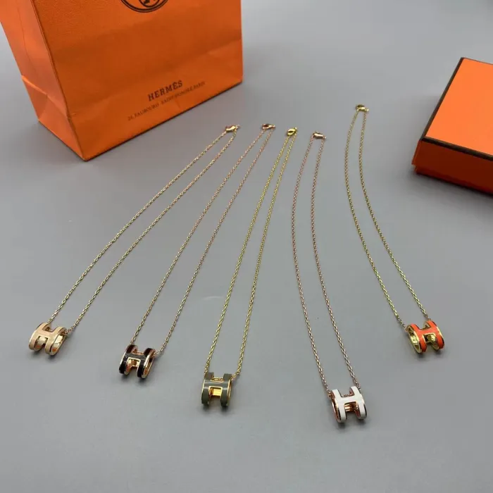 Multicolor letter H Logo Necklace
