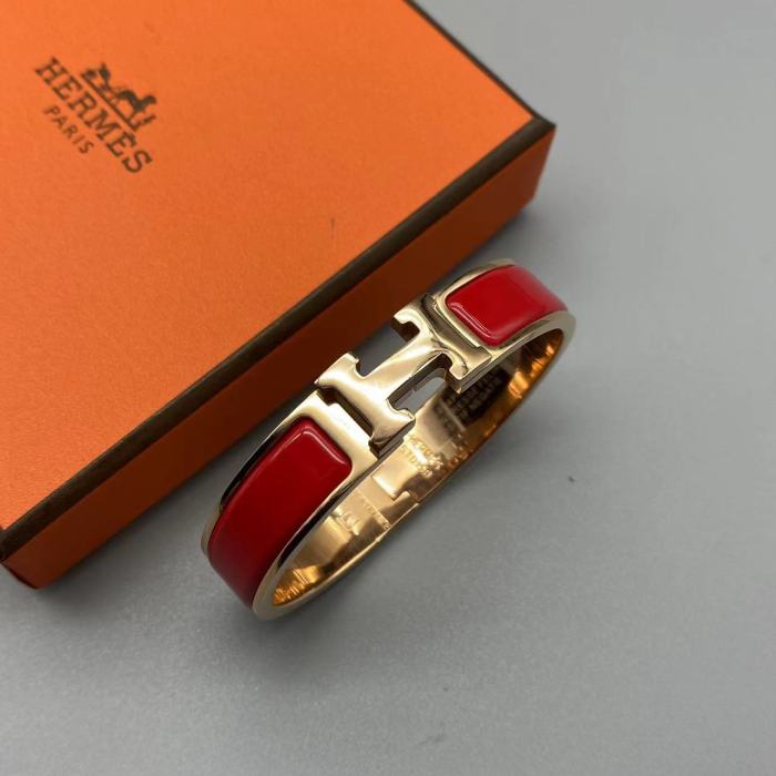 Multicolor letter H logo Bracelet