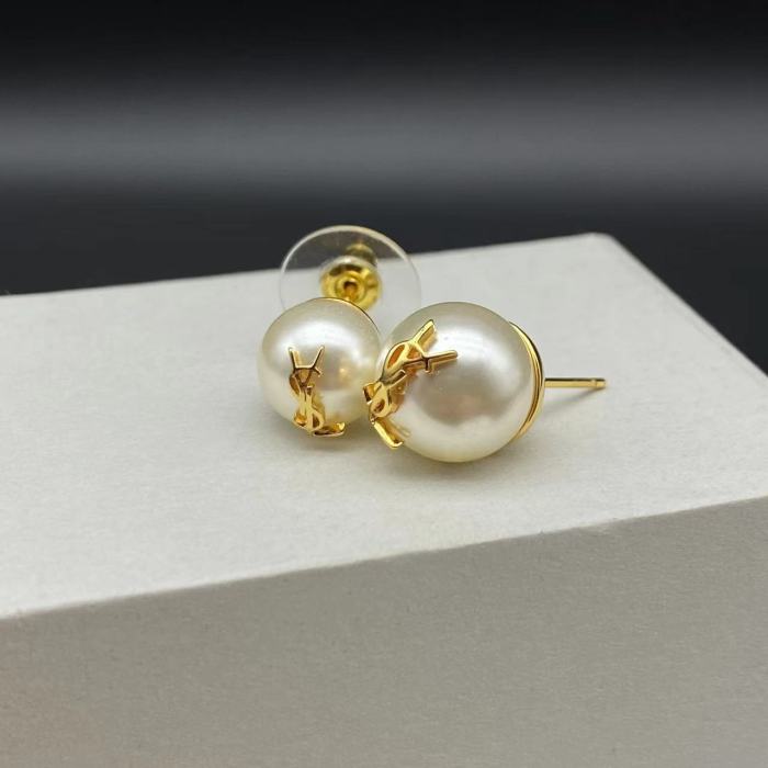 YS home pearl stud earrings