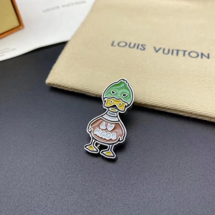 3 in 1 brooch