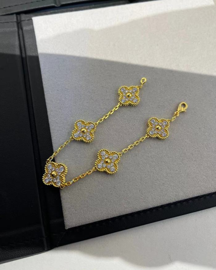 Full Diamond 5 Flower Bracelet