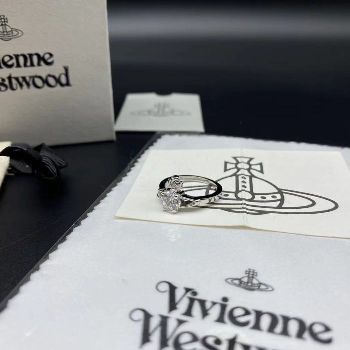 West Pacific Queen Planet diamond ring