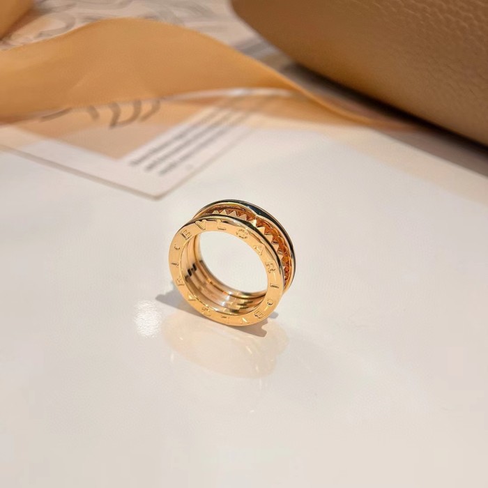 Logo gold plated ring
