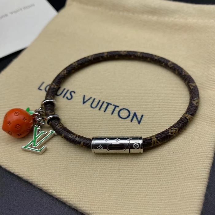 Leather Pendant Bracelet