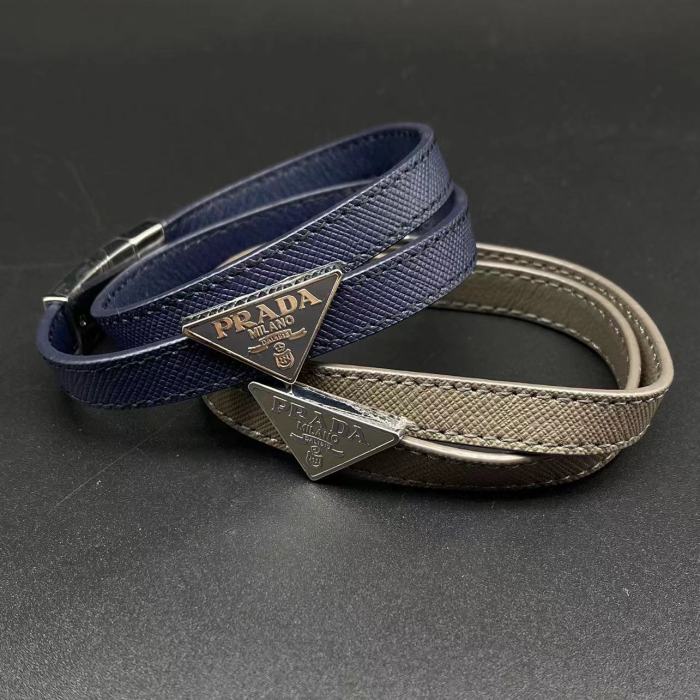 Double color leather bracelet