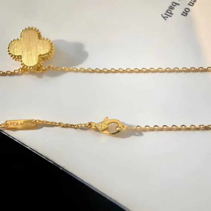 Diamond Four Leaf Grass Necklace