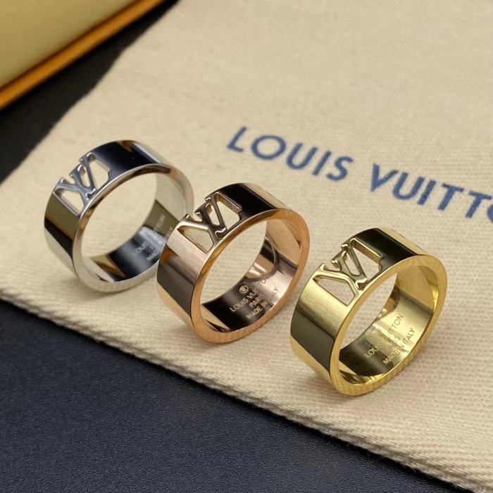 Hollow out old flower relief logo letter ring