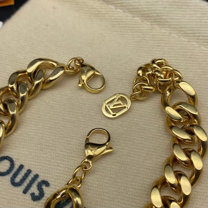 Logo necklace bracelet