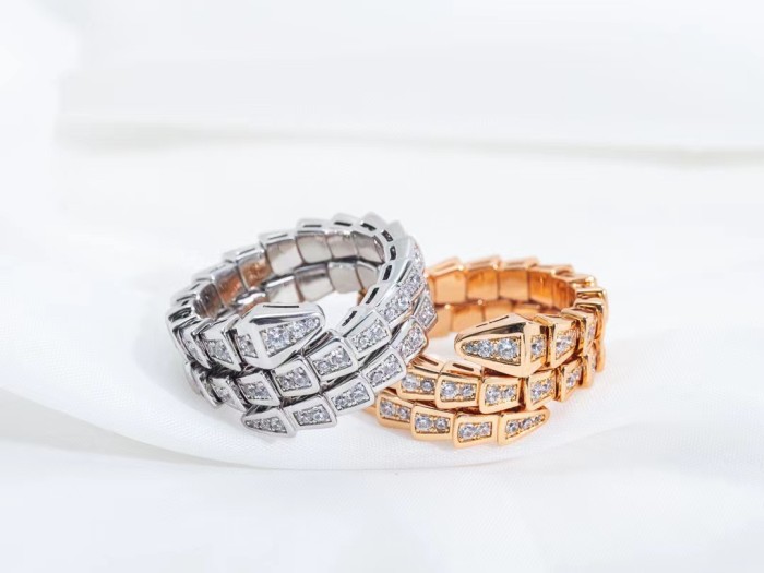Three layer serpentine ring