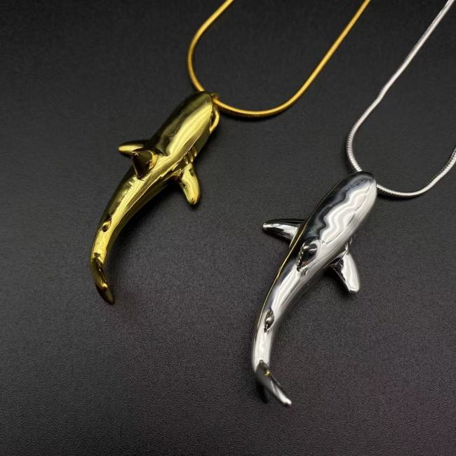 Pure 925 Silver Whale Pendant Embossed Necklace