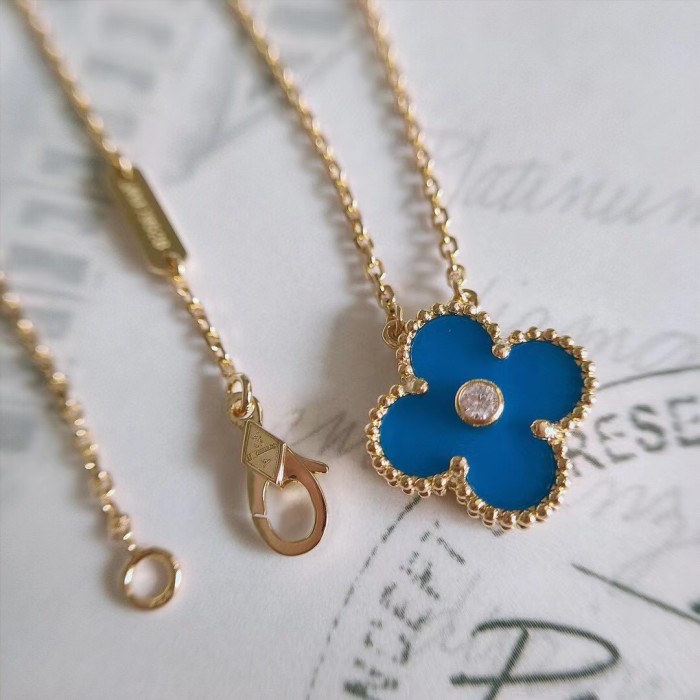 Diamond Four Leaf Grass Necklace