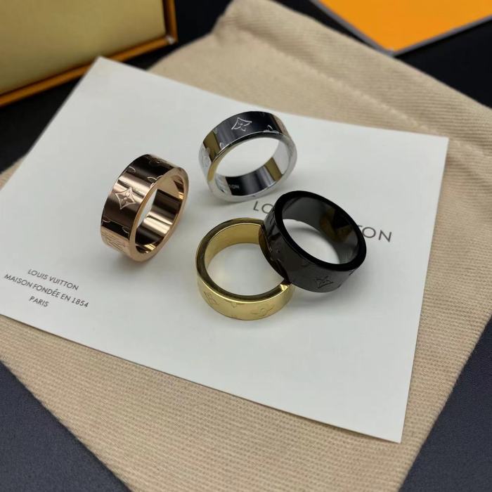 Wide edition embossed ring with logo letters