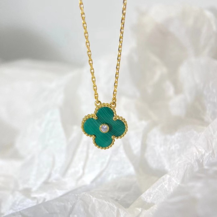 Diamond Four Leaf Grass Necklace