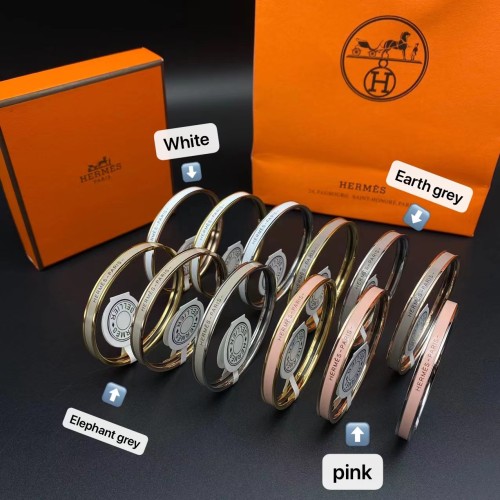 Text bracelet