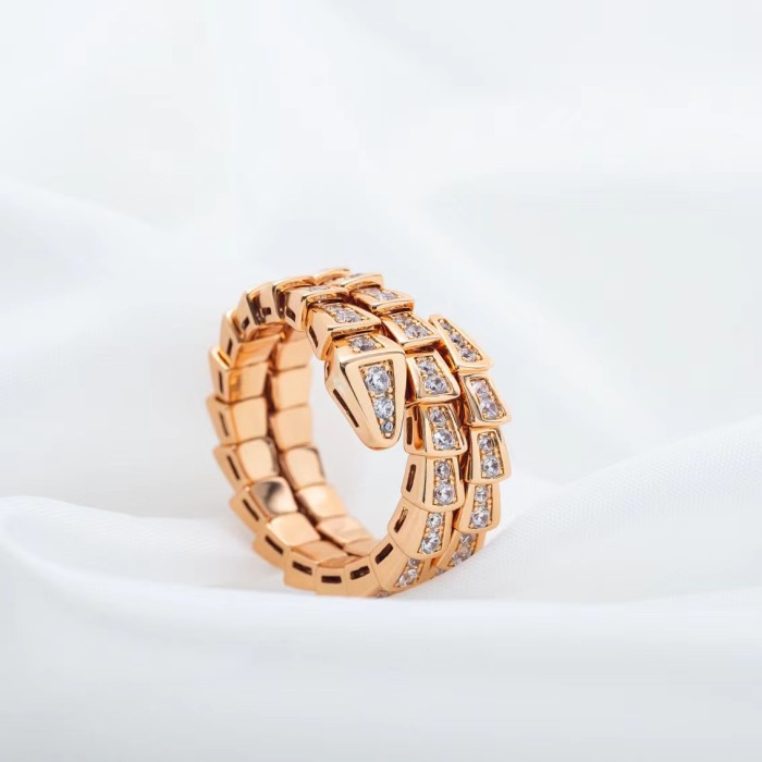 Three layer serpentine ring