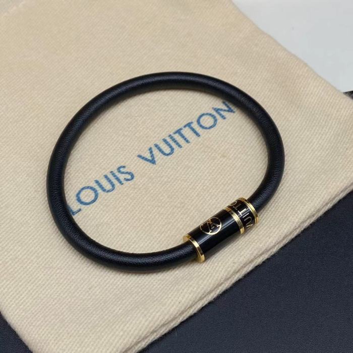 Leather ring bracelet