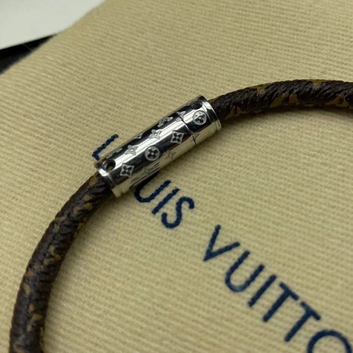 Leather Pendant Bracelet
