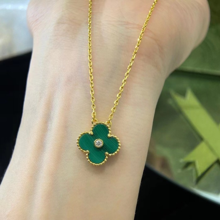 Diamond Four Leaf Grass Necklace