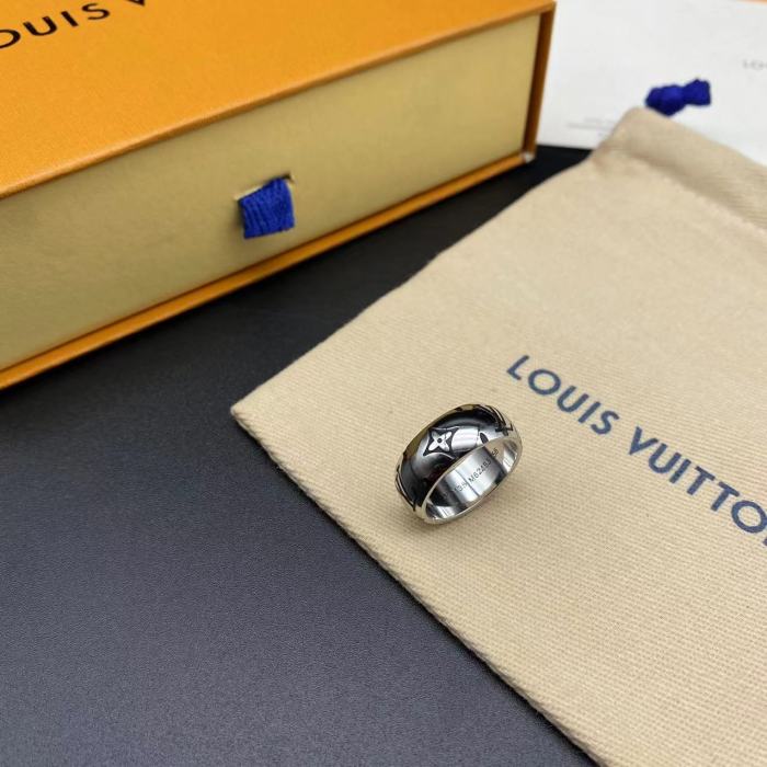 Smooth embossed black logo letter ring