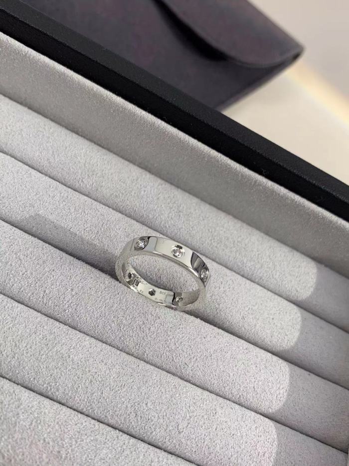 4mm smooth tricolor V gold full diamond ring