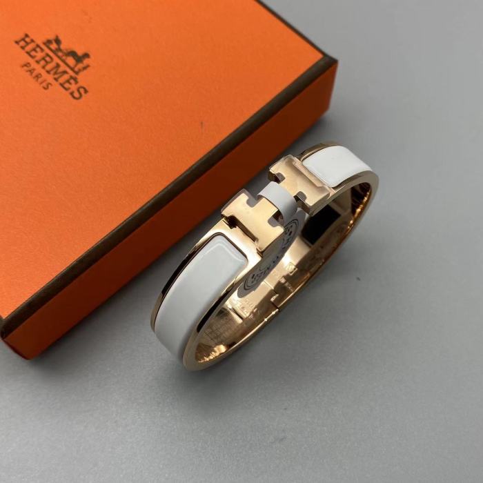 Multicolor letter H logo Bracelet