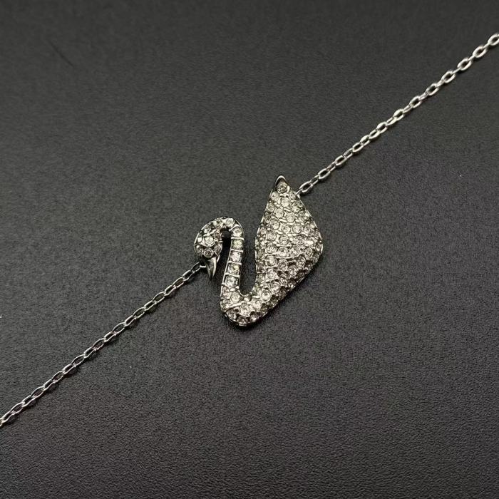 Classic Swan Necklace
