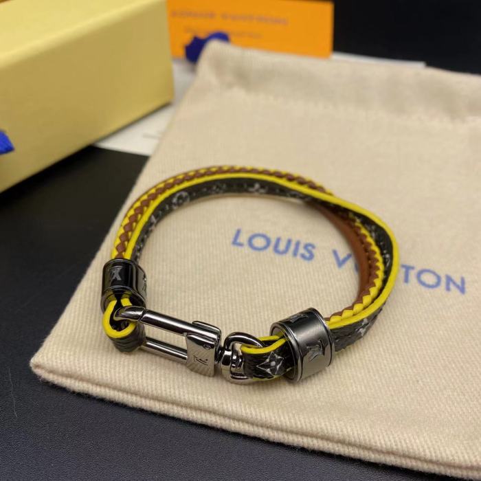 Leather ring bracelet