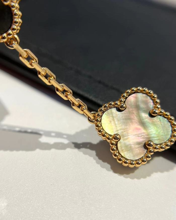 5 Flower Four Leaf Grass Bracelet